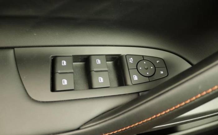 MG EHS 1.5 HYBRID+ 224 CH LUXURY