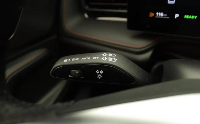 MG EHS 1.5 HYBRID+ 224 CH LUXURY