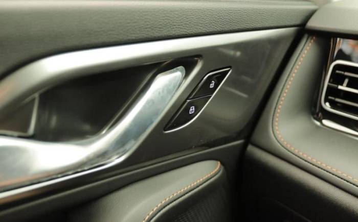 MG EHS 1.5 HYBRID+ 224 CH LUXURY