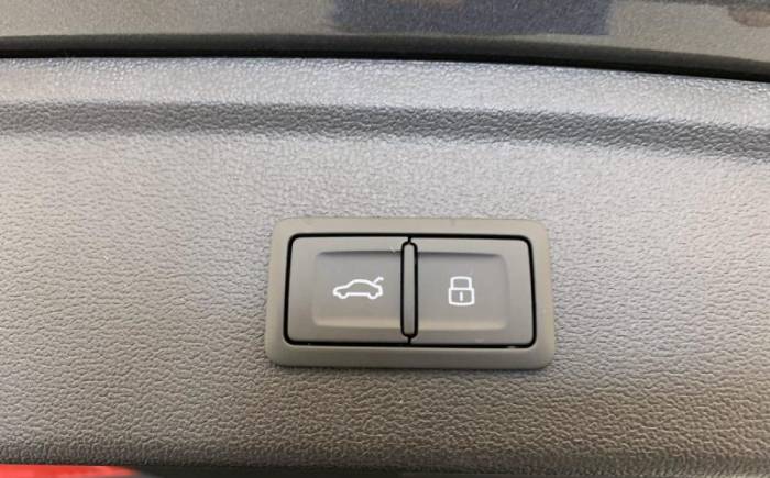 AUDI A3 SPORTBACK 45 tfsi e hybride rechargeable 272 s tronic 6 s line