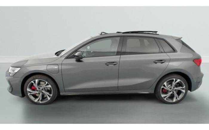 AUDI A3 SPORTBACK 45 tfsi e hybride rechargeable 272 s tronic 6 s line