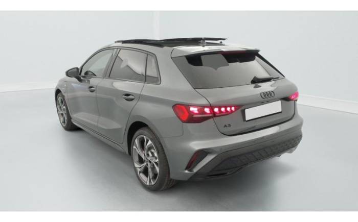 AUDI A3 SPORTBACK 45 tfsi e hybride rechargeable 272 s tronic 6 s line