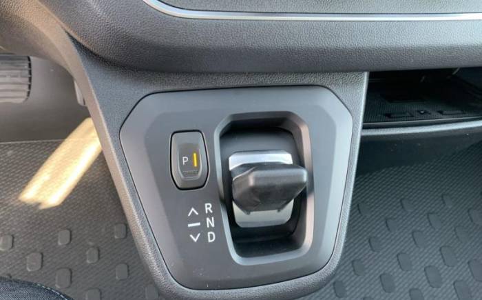 RENAULT TRAFIC FOURGON DCI 150 L1H1 3T AUTO ADVANCE