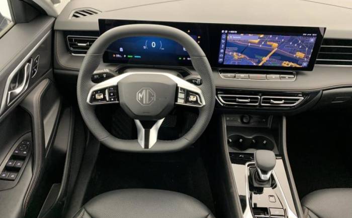 MG EHS 1.5 hybrid+ 224 ch luxury