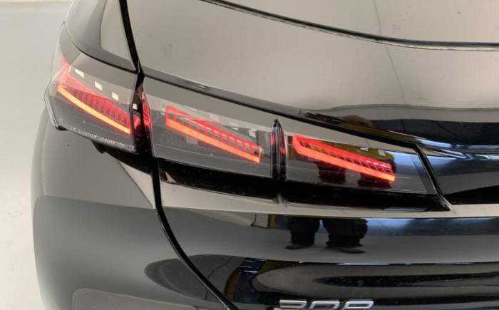 PEUGEOT 308 NOUVELLE HYBRID 145 E-DCS6 GT