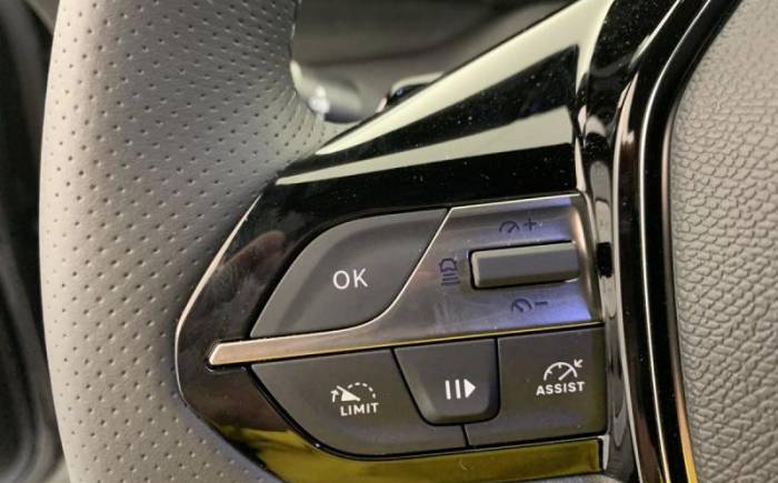 PEUGEOT 308 NOUVELLE HYBRID 145 E-DCS6 GT