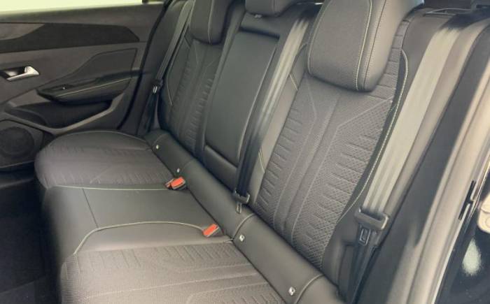 PEUGEOT 308 NOUVELLE HYBRID 145 E-DCS6 GT