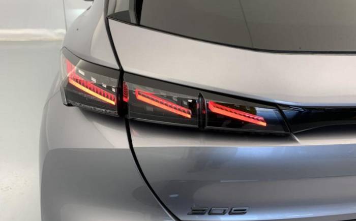 PEUGEOT 308 NOUVELLE HYBRID 145 E-DCS6 GT