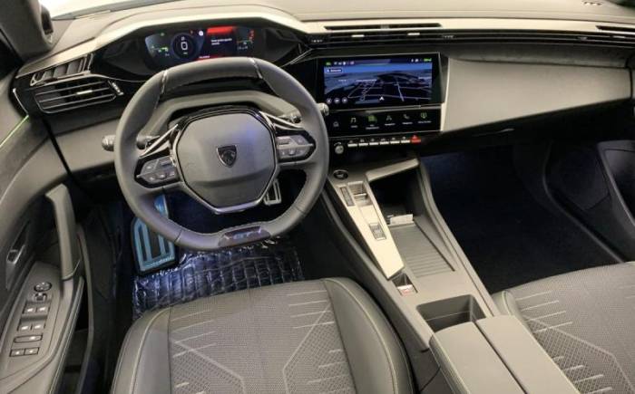 PEUGEOT 308 NOUVELLE HYBRID 145 E-DCS6 GT
