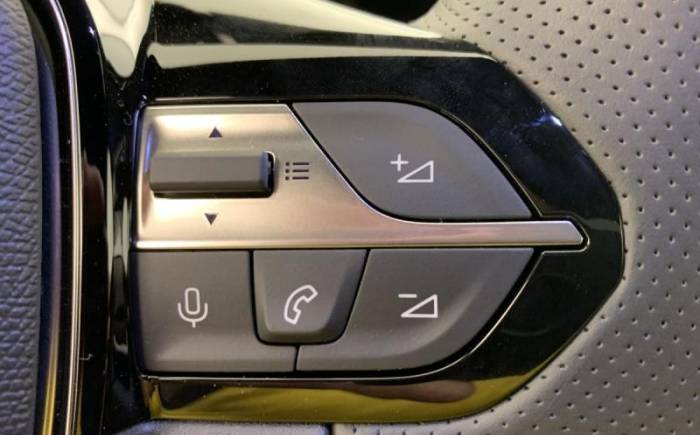 PEUGEOT 308 NOUVELLE HYBRID 145 E-DCS6 GT