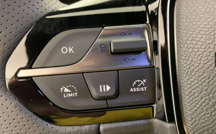 PEUGEOT 308 NOUVELLE HYBRID 145 E-DCS6 GT