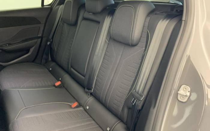 PEUGEOT 308 NOUVELLE HYBRID 145 E-DCS6 GT