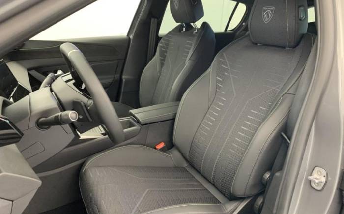 PEUGEOT 308 NOUVELLE HYBRID 145 E-DCS6 GT