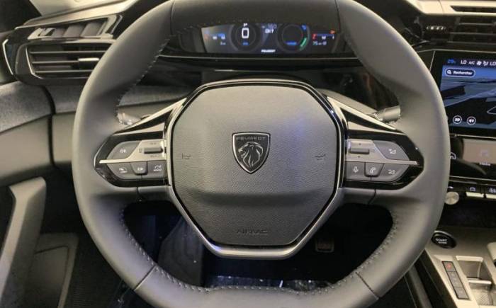 PEUGEOT 308 NOUVELLE HYBRID 145 E-DCS6 ALLURE