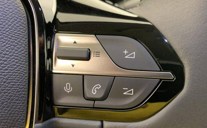 PEUGEOT 308 NOUVELLE HYBRID 145 E-DCS6 ALLURE