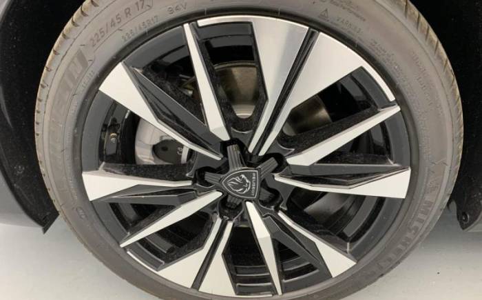 PEUGEOT 308 NOUVELLE HYBRID 145 E-DCS6 ALLURE
