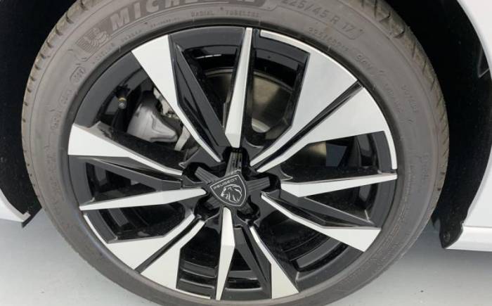 PEUGEOT 308 NOUVELLE HYBRID 145 E-DCS6 ALLURE