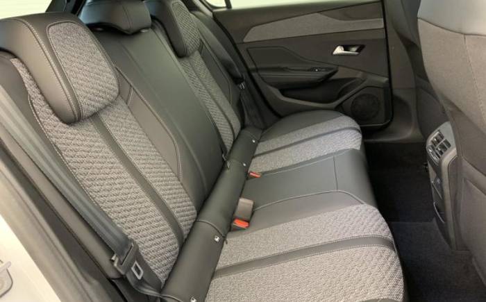 PEUGEOT 308 NOUVELLE HYBRID 145 E-DCS6 ALLURE
