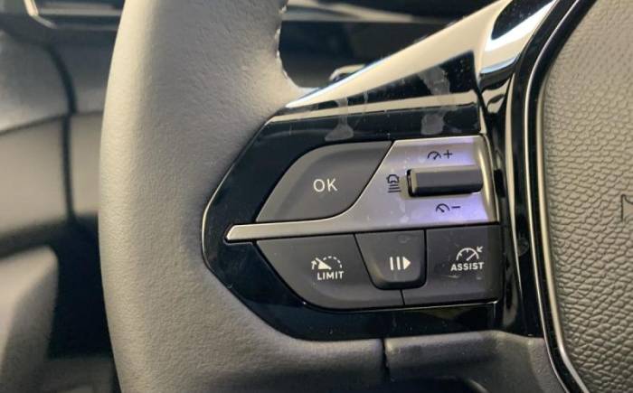 PEUGEOT 308 NOUVELLE HYBRID 145 E-DCS6 ALLURE