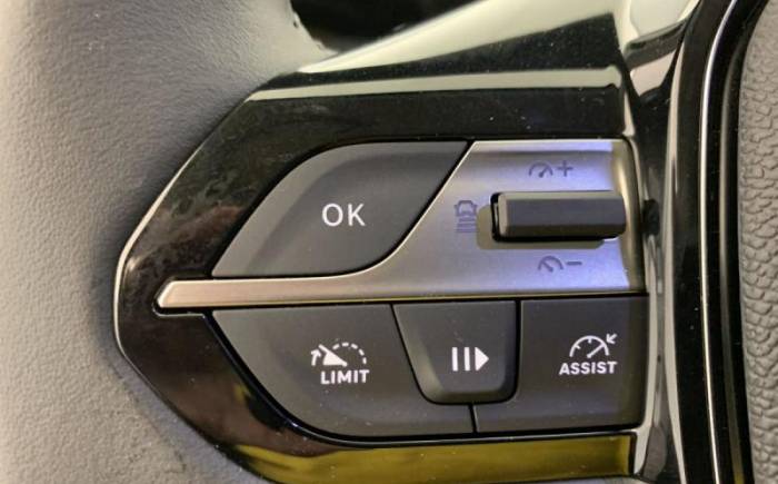 PEUGEOT 308 NOUVELLE HYBRID 145 E-DCS6 ALLURE