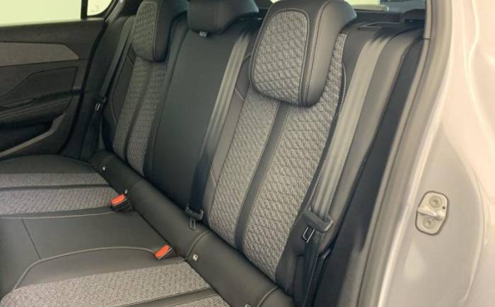 PEUGEOT 308 NOUVELLE HYBRID 145 E-DCS6 ALLURE