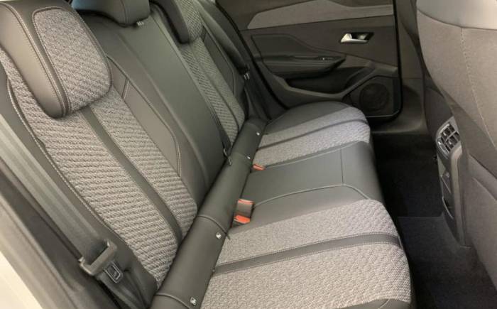 PEUGEOT 308 NOUVELLE HYBRID 145 E-DCS6 ALLURE
