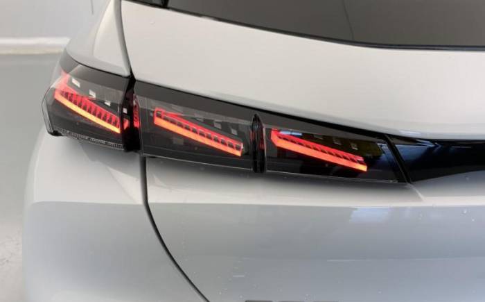PEUGEOT 308 NOUVELLE HYBRID 145 E-DCS6 ALLURE