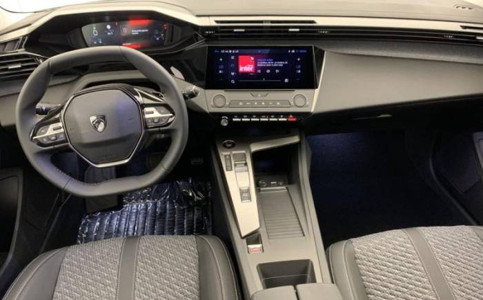 PEUGEOT 308 NOUVELLE HYBRID 145 E-DCS6 ALLURE