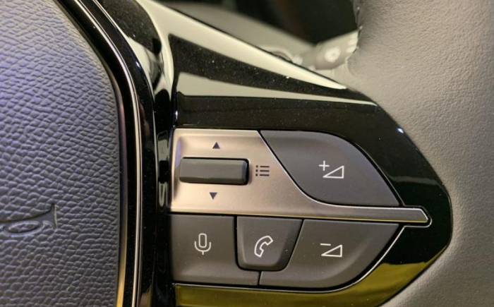 PEUGEOT 308 NOUVELLE HYBRID 145 E-DCS6 ALLURE