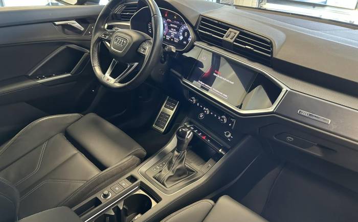 AUDI Q3 SPORTBACK 35 tfsi 150 ch s tronic 7 *** ETAT EXCEPTIONNELLE COMME NEUVE ***