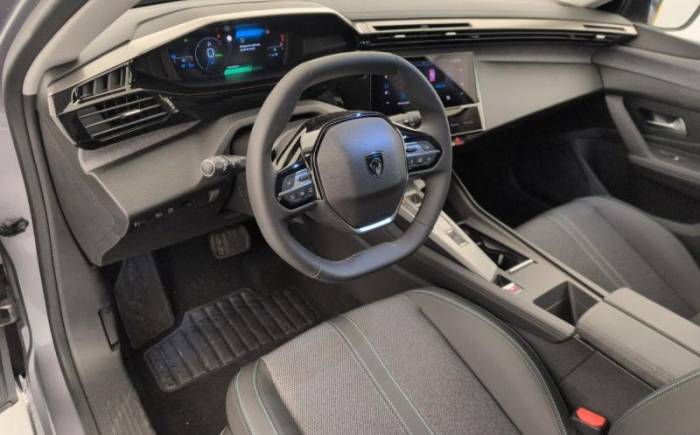 PEUGEOT 308 SW PHEV 180 E-EAT8 ALLURE PACK