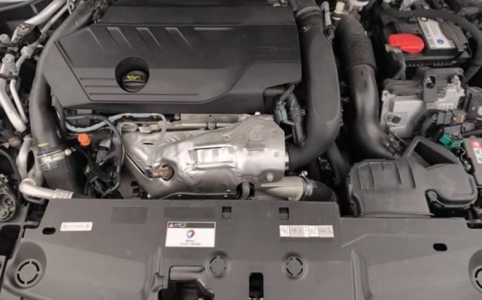 PEUGEOT 308 SW PHEV 180 E-EAT8 ALLURE PACK