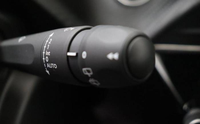 PEUGEOT 2008 TURBO 100 CH BVM6 ALLURE