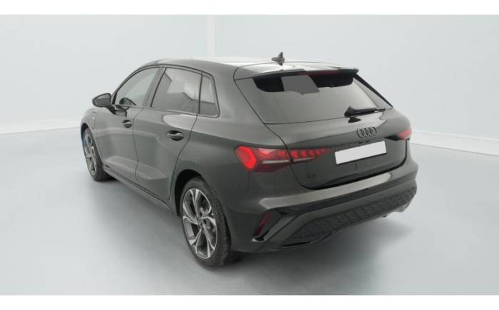 AUDI A3 SPORTBACK 45 TFSI E HYBRIDE RECHARGEABLE 272 S TRONIC 6 S LINE