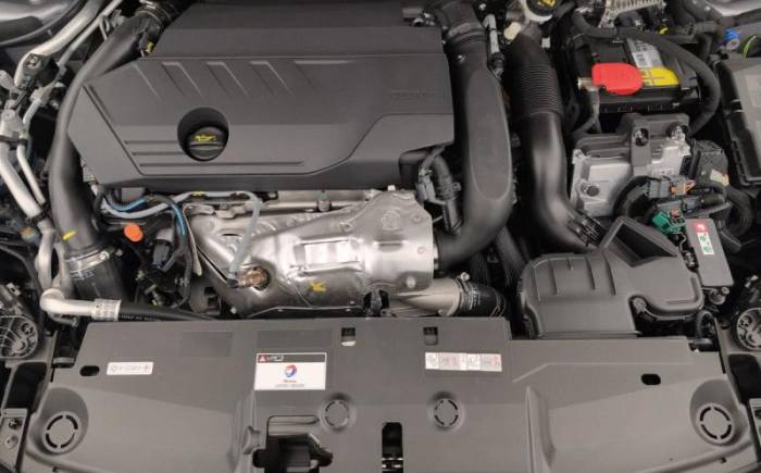 PEUGEOT 308 PHEV 180 E-EAT8 ALLURE