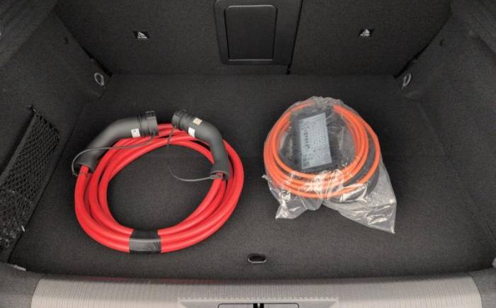 PEUGEOT 308 PHEV 180 E-EAT8 ALLURE PACK
