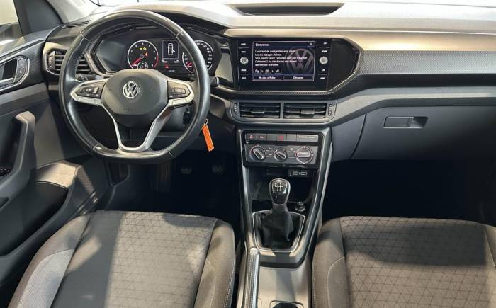 VOLKSWAGEN T-CROSS 1.0 tsi 95 BVM5 *** CARNET D\'ENTRETIEN 100 % VW ***