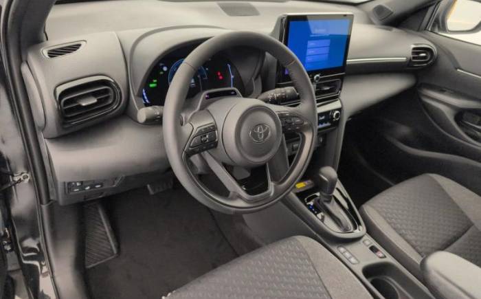 TOYOTA YARIS CROSS HYBRIDE 130H 2WD DESIGN