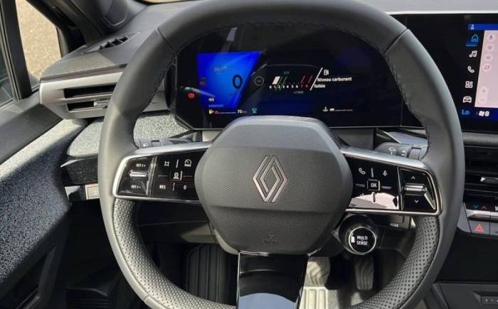 RENAULT Clio 6 TCE 115 CH TECHNO