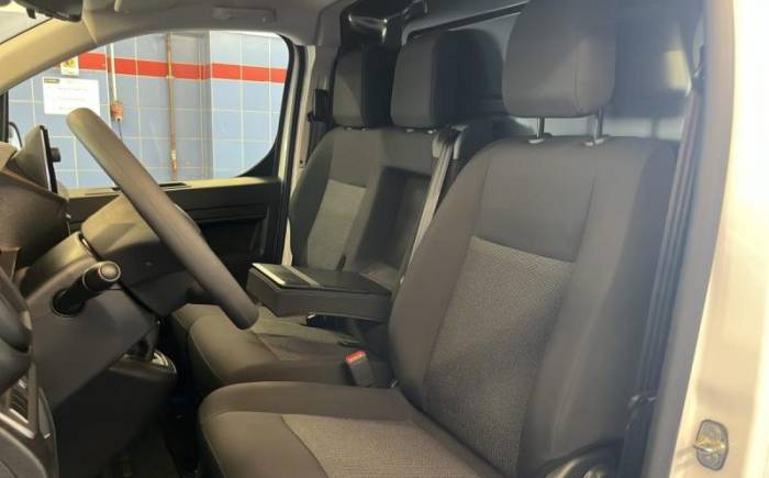 PEUGEOT EXPERT FOURGON M DIESEL 120 CH MANUELLE