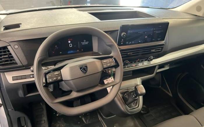 PEUGEOT EXPERT FOURGON M DIESEL 120 CH MANUELLE