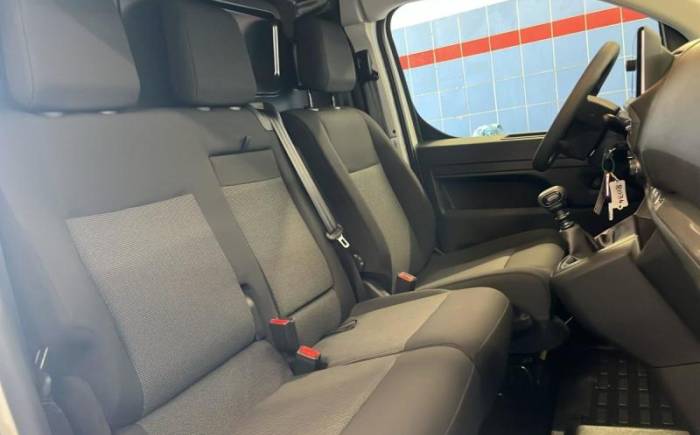 PEUGEOT EXPERT FOURGON M DIESEL 120 CH MANUELLE