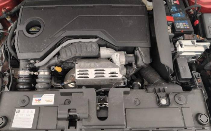 CITROEN C4 HYBRIDE 136 E-DCS6 MAX