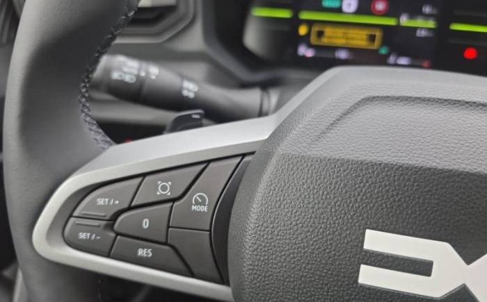 DACIA DUSTER HYBRID-G 150 4X4 EXPRESSION