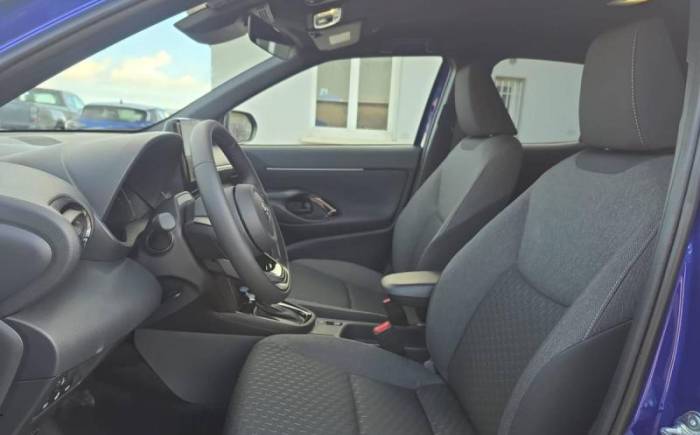 TOYOTA YARIS CROSS HYBRIDE 130H 2WD DESIGN