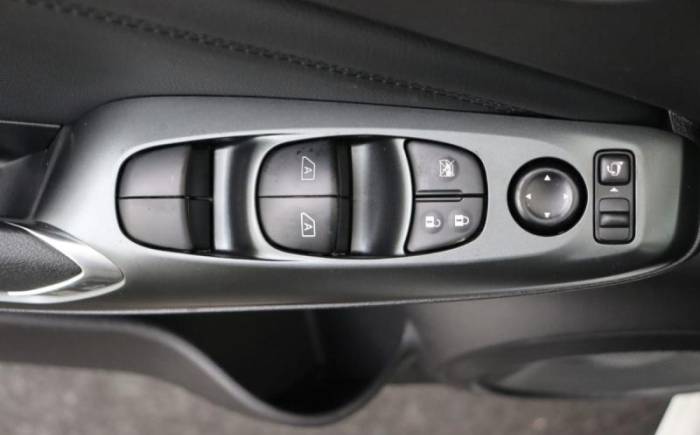 NISSAN JUKE HYBRID 143 N-CONNECTA