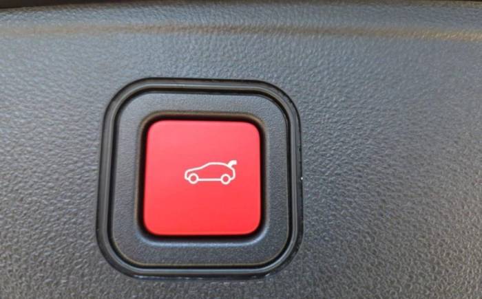 JEEP AVENGER 1.2 TURBO T3 110 CH E-HYBRID BVR6 SUMMIT