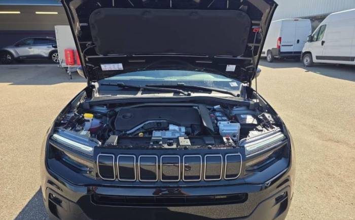 JEEP AVENGER 1.2 TURBO T3 110 CH E-HYBRID BVR6 SUMMIT