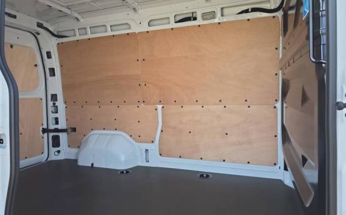 RENAULT MASTER FOURGON BLUE DCI 130 L2H2 3T5 TR EXTRA