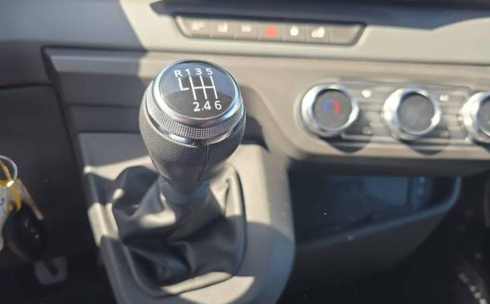 RENAULT MASTER FOURGON BLUE DCI 130 L2H2 3T5 TR EXTRA